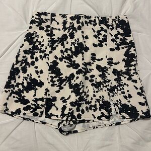 Zara Black and White Skort with Pattern